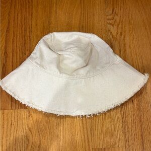 Linen Frayed Edge Bucket Hat